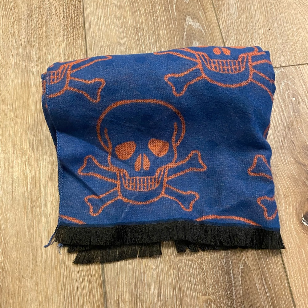 Blue Skull & Crossbones Print Scarf Fringe Reversible Polka Dot Back Gothic